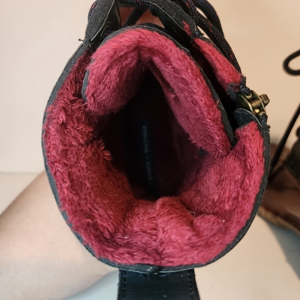 Used Tommy Hilfiger Black and Red Rain Duck Marine Boots Women’s 6 - Picture 8 of 16